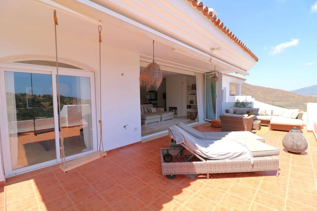 1edc5a01-ae97-4e9b-b7dd-094cf7b6072c