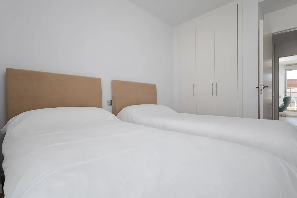 284eded3-35f1-444c-9889-782c8afd0b3e