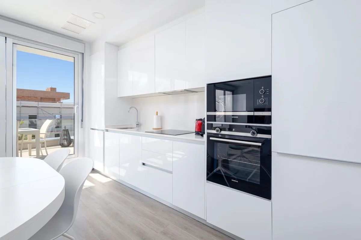 735b86b2-7307-4fa4-8248-7ee2290a676b