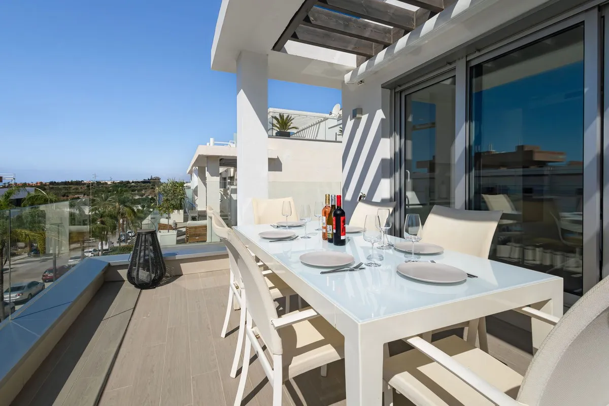 891acf0b-21c9-4b74-80ee-033c4af14bd2