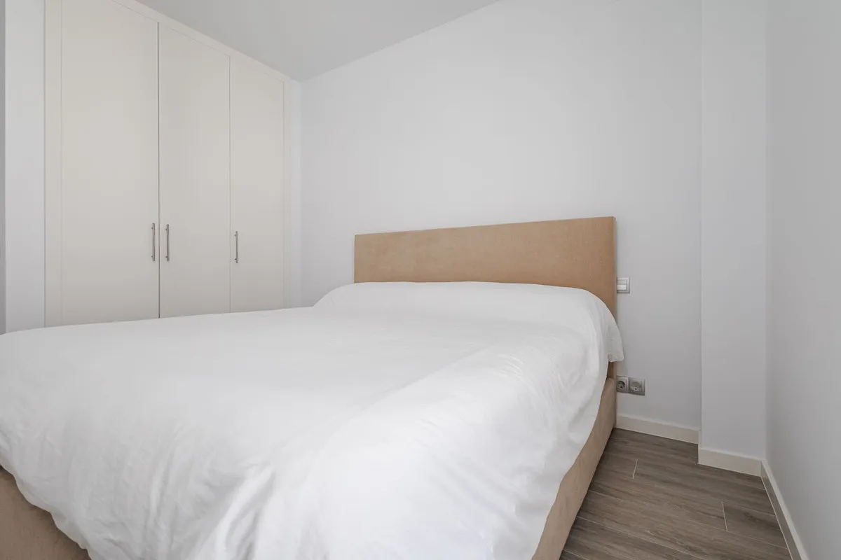 ae26f548-e08b-4c39-8a7b-cd4b16b3aa8a