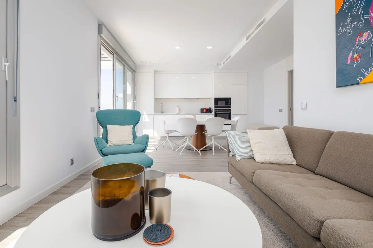 b49f74c1-a3eb-4749-a016-efddbd7cb79e