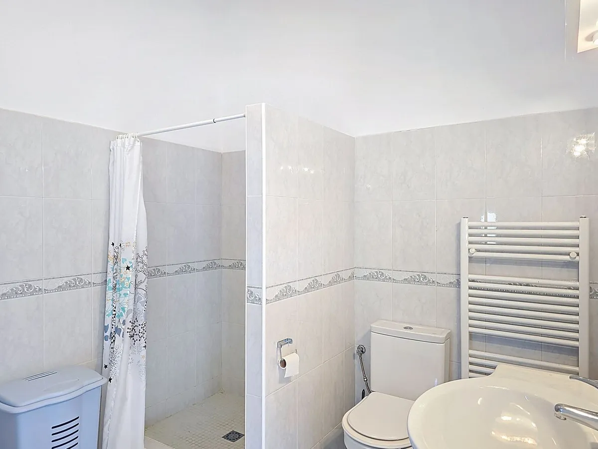 3ef3e350-884d-4694-93c9-8d15e08e0b6c