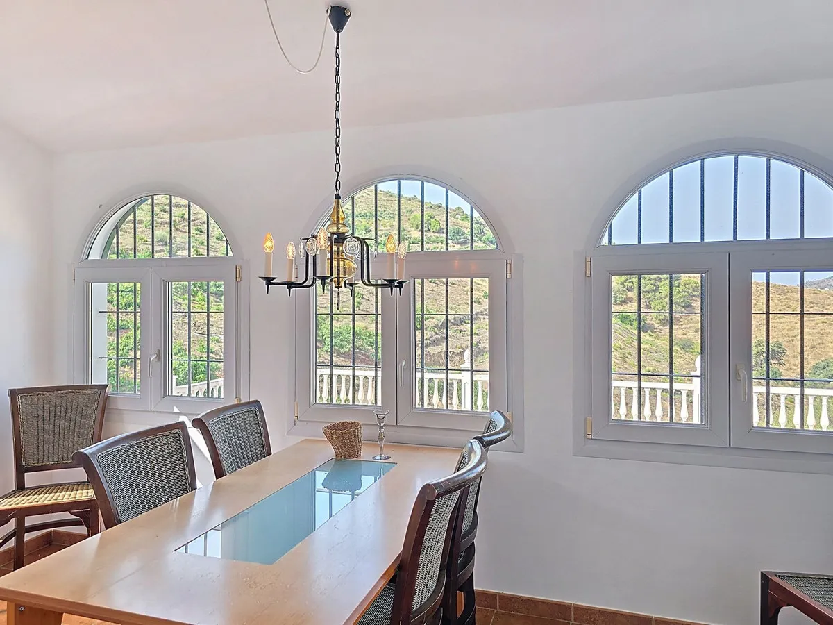 4aa451aa-370c-4271-8caf-f5afc94df4e4