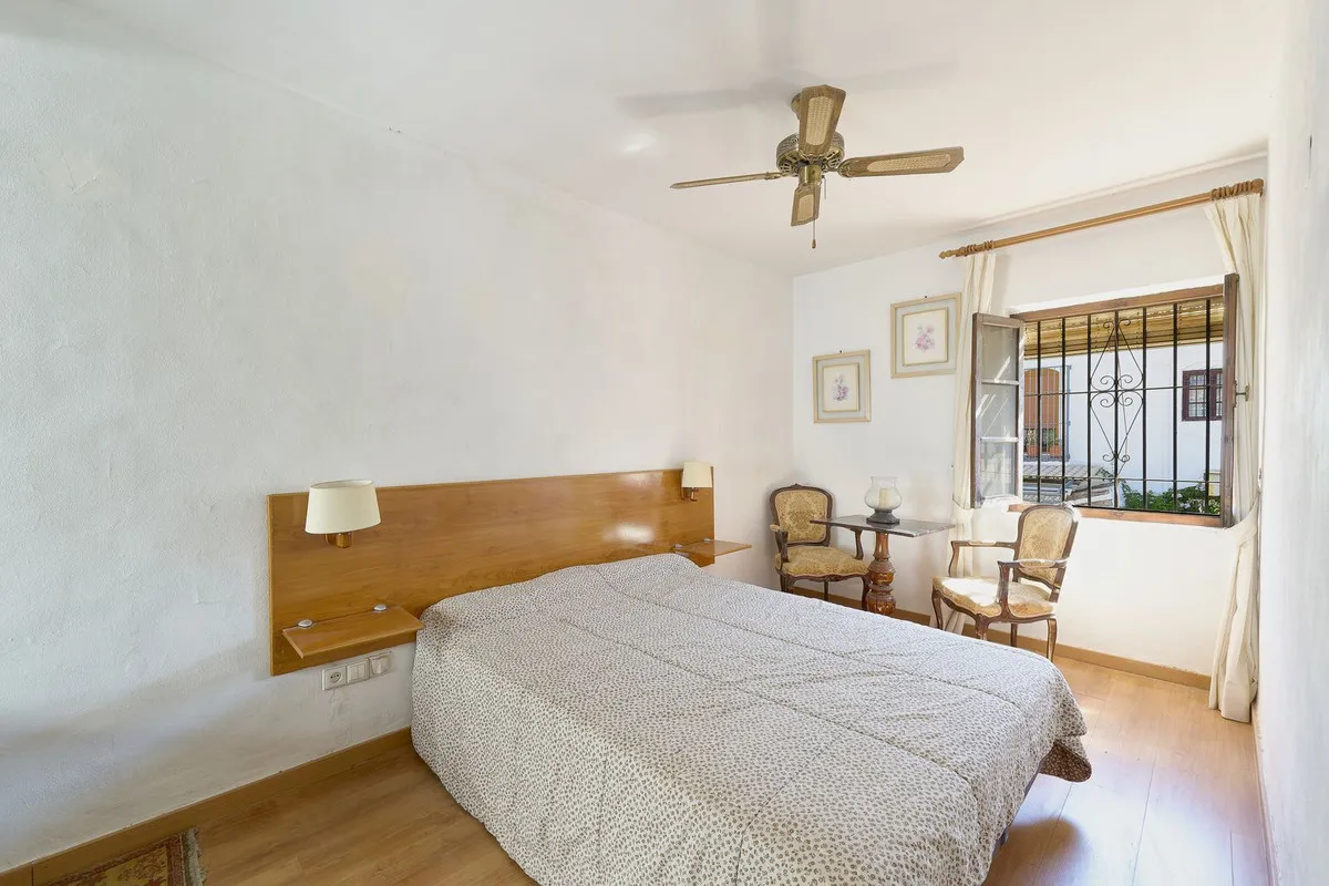 1939618a-eaec-482f-9e38-d445ac025a66