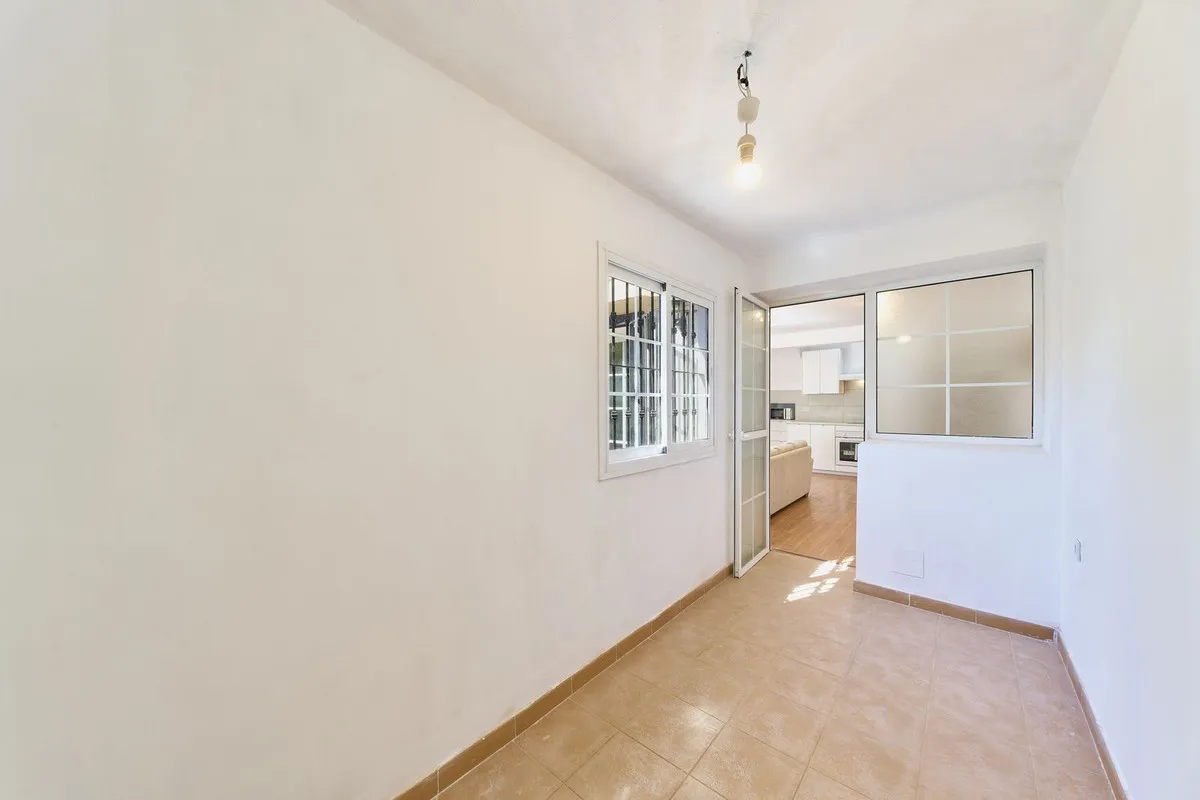 78f03521-9eca-4cc6-bf78-4e33e4918e91