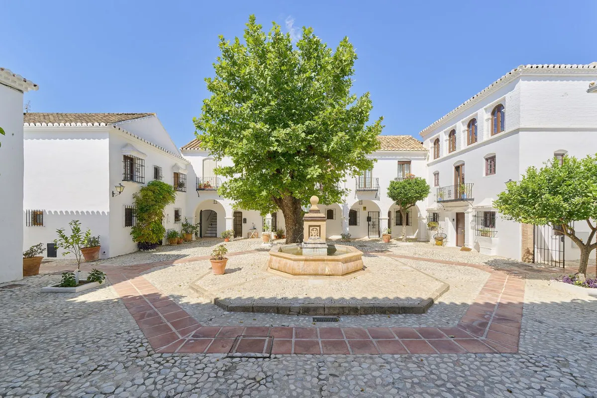 c0b454eb-dd7b-42b7-8451-fee58766bb0c