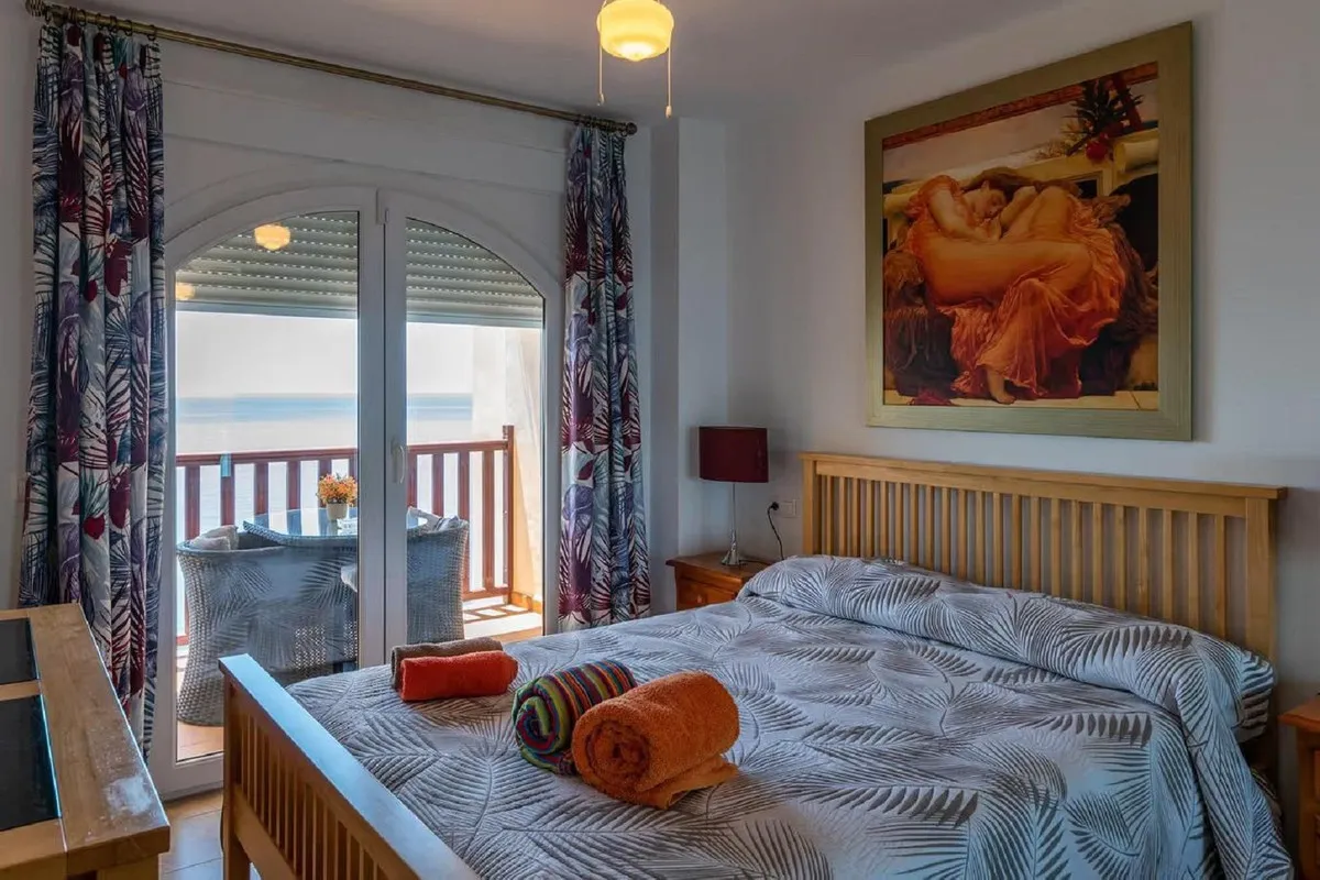 274ef4e0-a275-4b16-9048-da0c62e47038