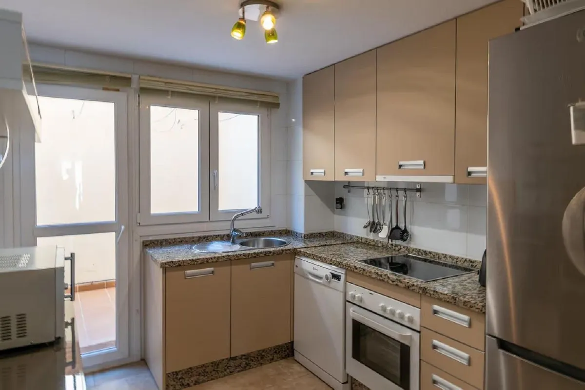 9cd78762-1b1a-4598-a8a4-09d455446772