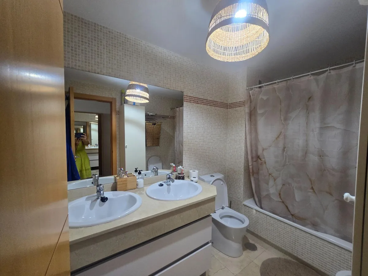 5dbe674c-b774-4fda-a734-7606f3188a0c