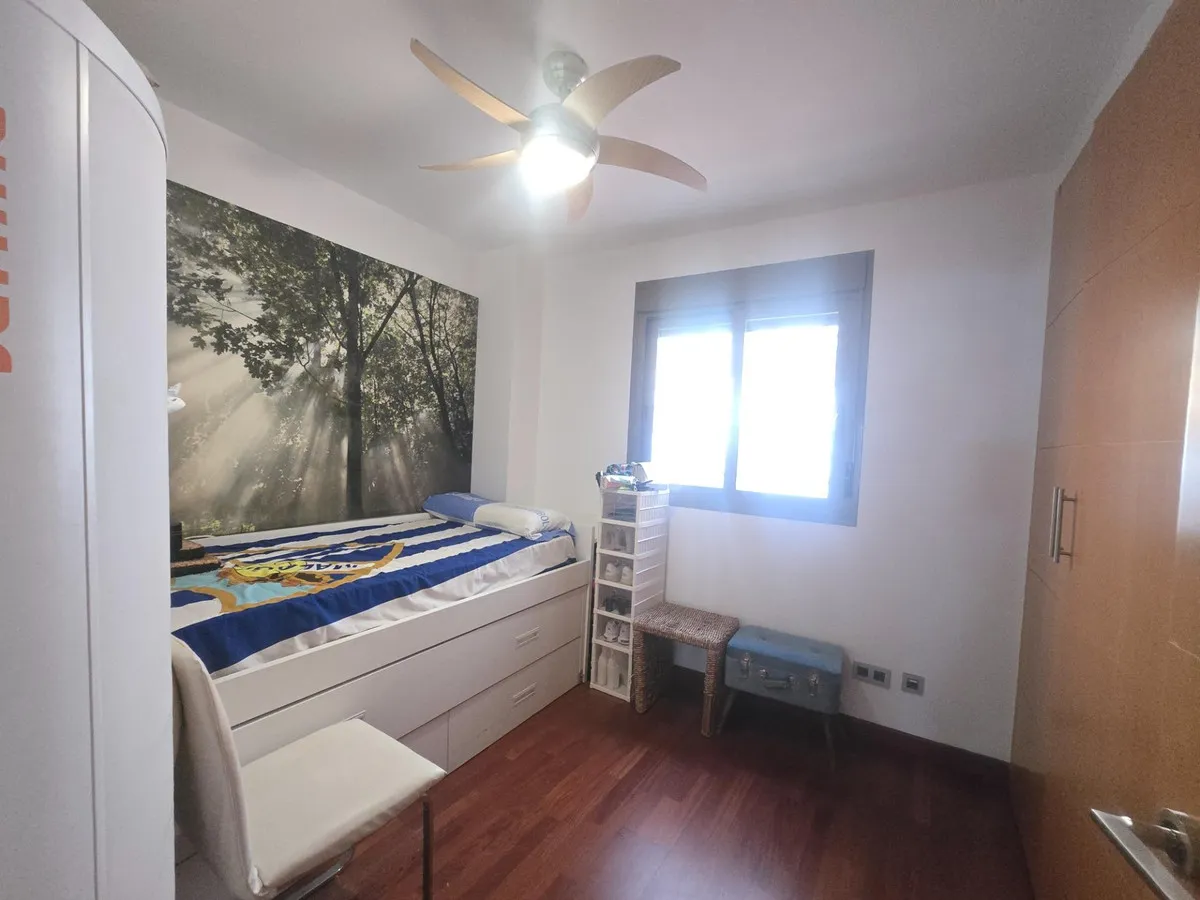 d03f4f8a-e039-43eb-a525-9ff91645f227