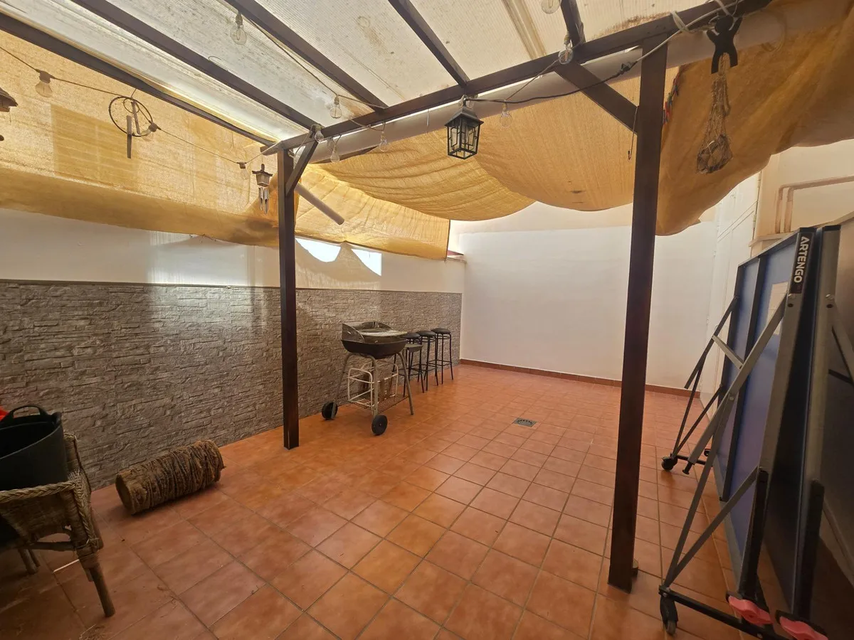 de0b747d-6fe1-4a8a-9526-8531963de304