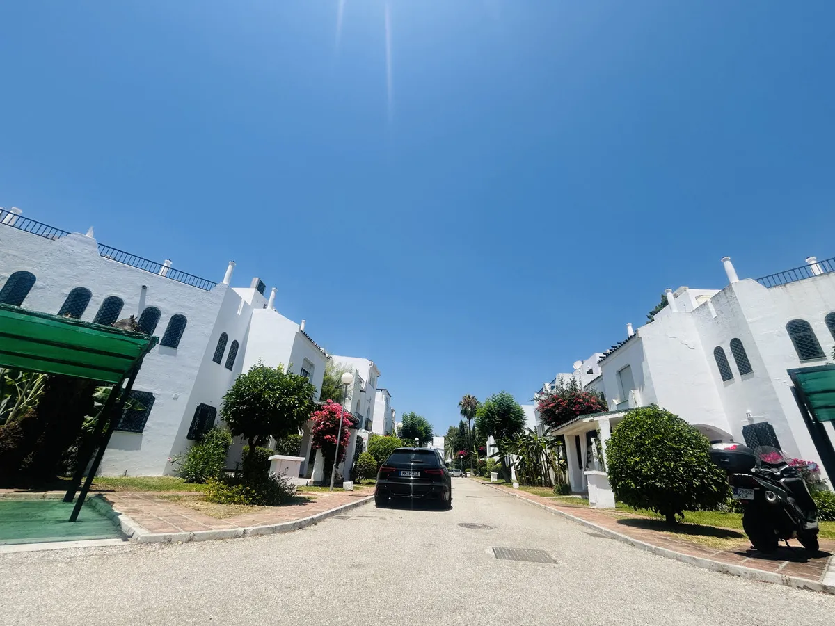 fccac258-5f5d-40bc-bfde-70a1de28b853