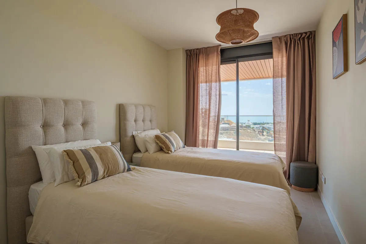 b1237a84-4265-47c6-a6d2-674dc44b1501