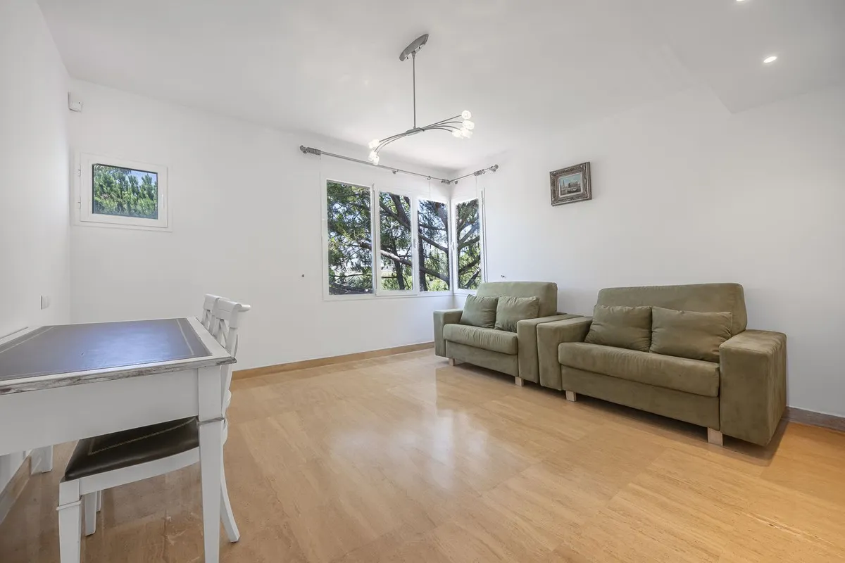 8c1975af-35bc-41e3-91bf-727a72eb3bd7