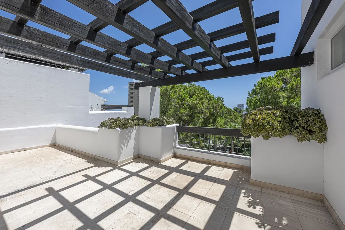 aaf5695f-1e49-41d4-a166-2bc41db7d68e