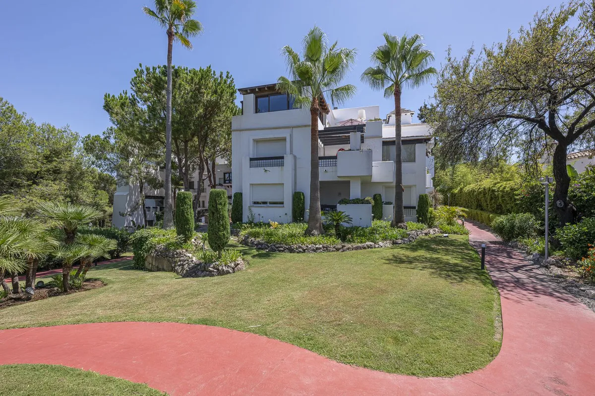 c4dc4236-8213-4aef-b4ca-dfb7db5b8da1