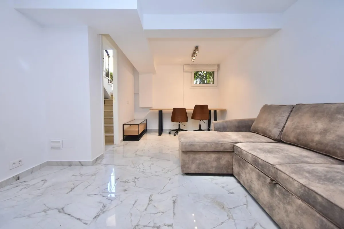 2b2ea27a-358d-410d-80e0-4fb117d3c88e