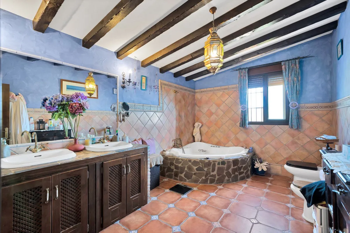 58dd11d4-29f1-416c-afd5-025032c24a3a