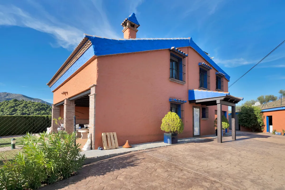 801c71d1-e3f8-400a-8c41-4d2eea8fb48f