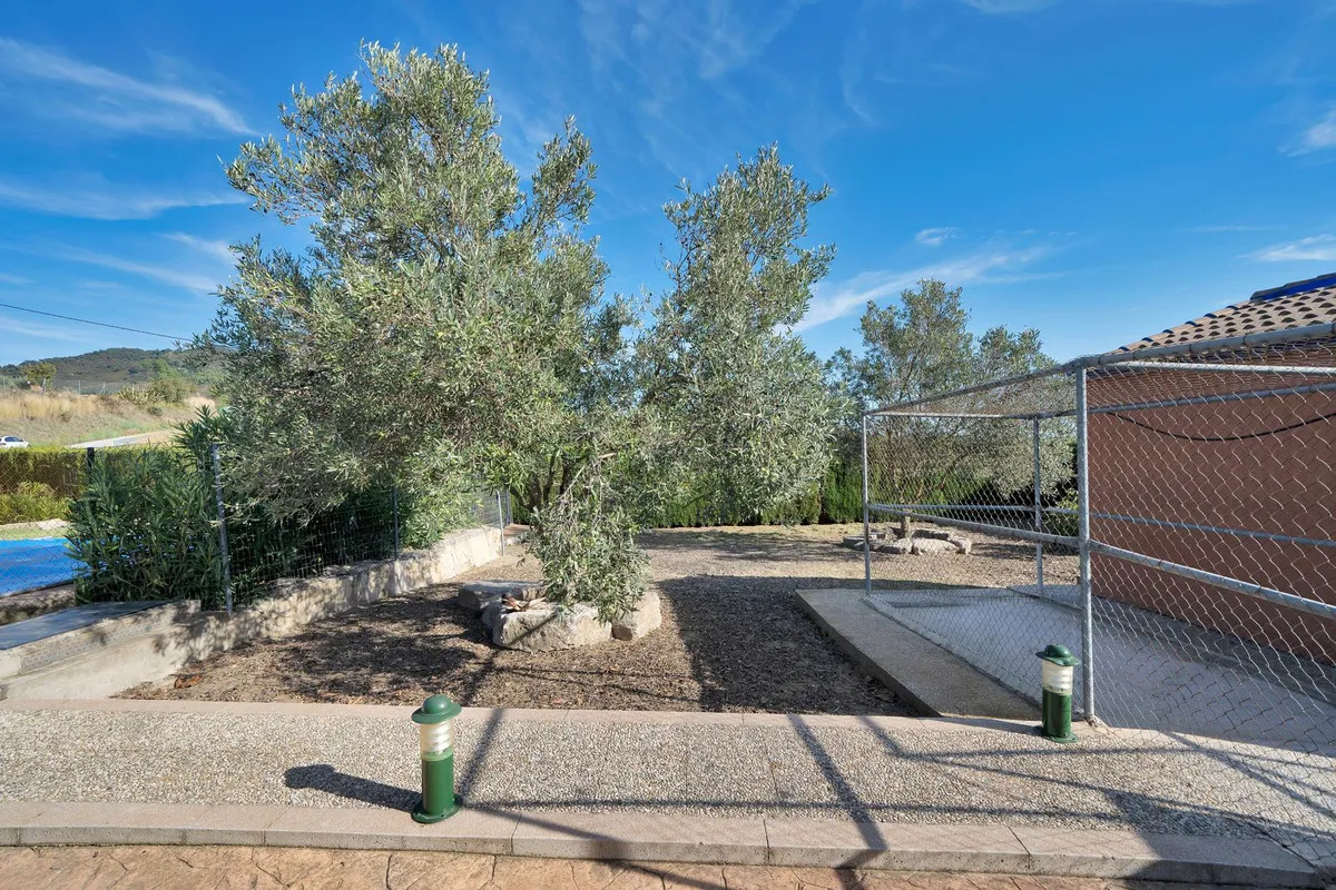 841b35bb-2463-4ca3-a858-16e1447f85f7