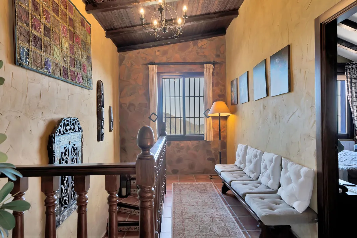 b45aade9-39be-4a01-81f1-f66a3cb2d116