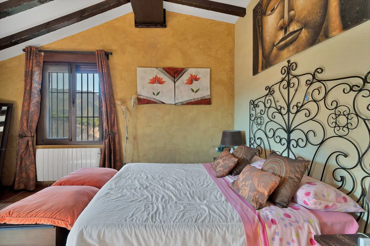 cbb2f105-7fc0-4946-b47b-b77da6316c81