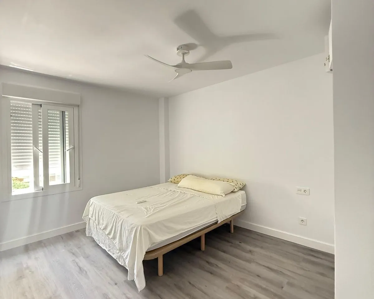 1bdeaeaf-3107-466a-b6b7-54fbcdf34a32