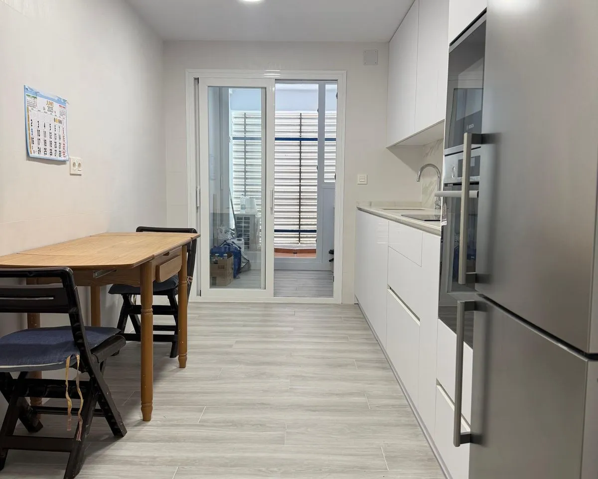 7f6c6ddd-03c7-4acc-81a0-6afaa7931a2e