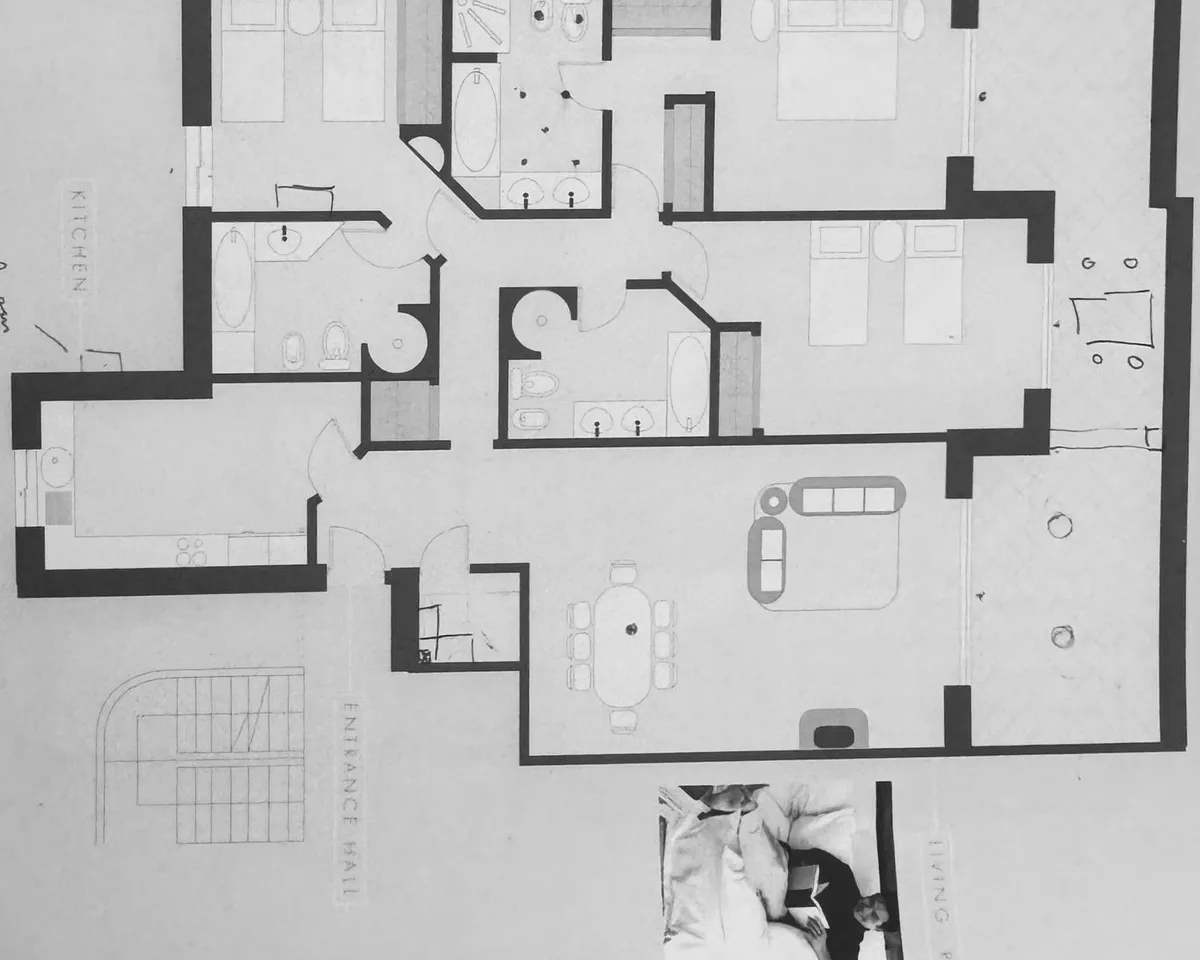 2f2b272b-8a86-4b72-a2ea-8d428dff5535