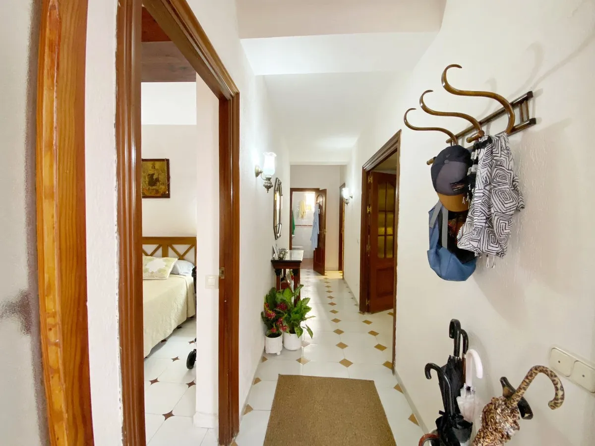 b0090273-fe8c-4c53-ab9c-47d0a23af158