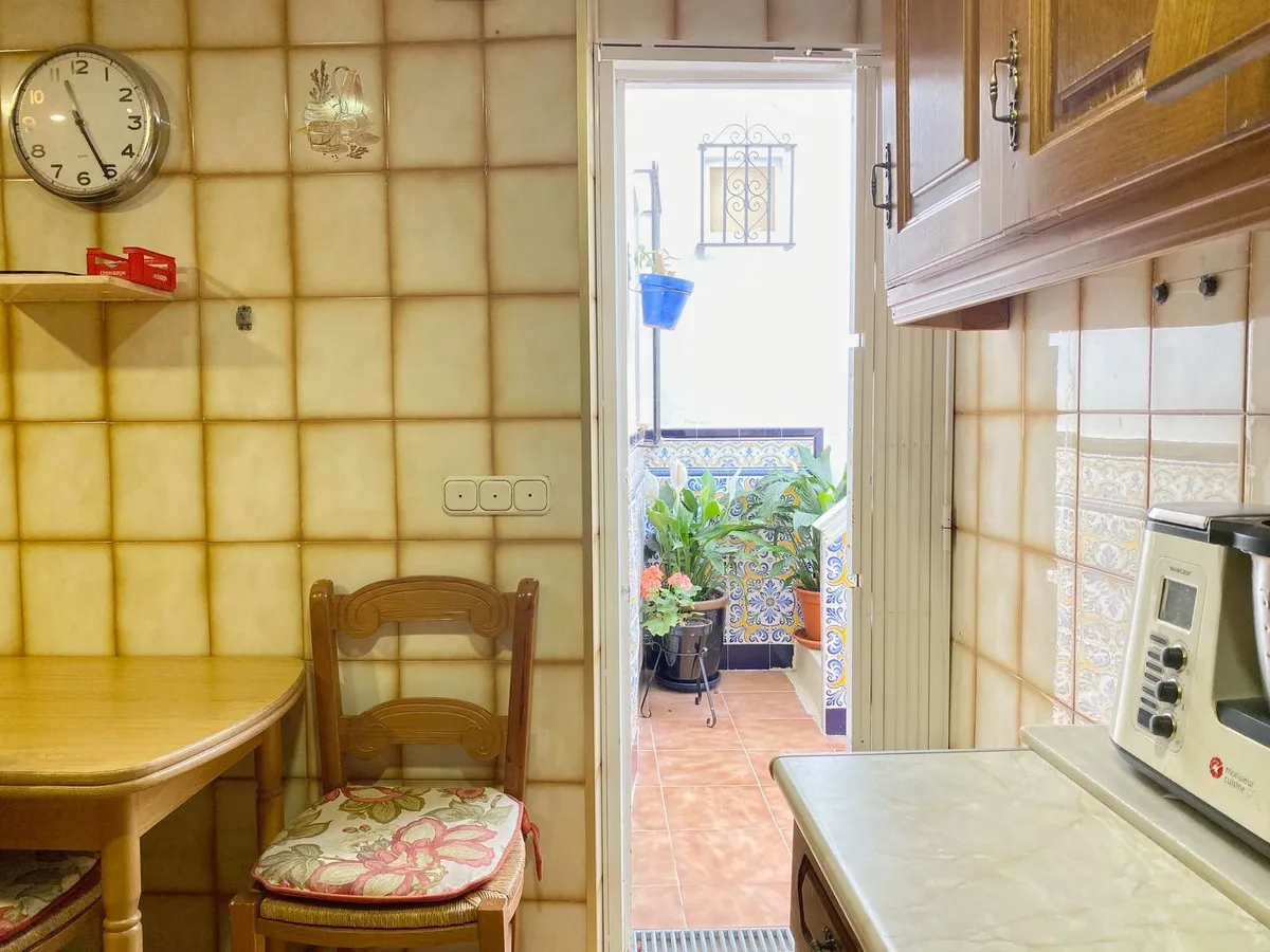 be52b50d-350f-4a81-bb38-be2a746b496c