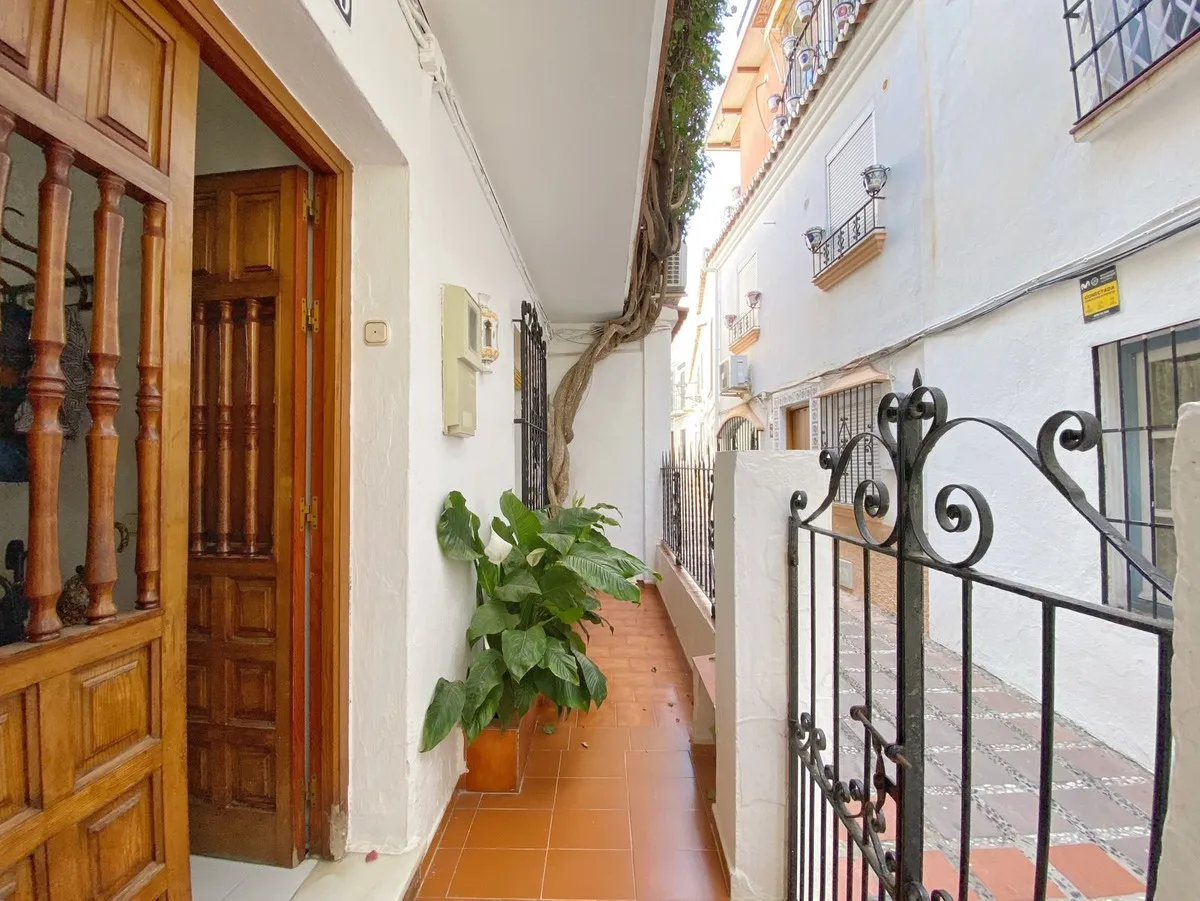 d0203ce7-3481-49a6-87c5-d162270e99d4