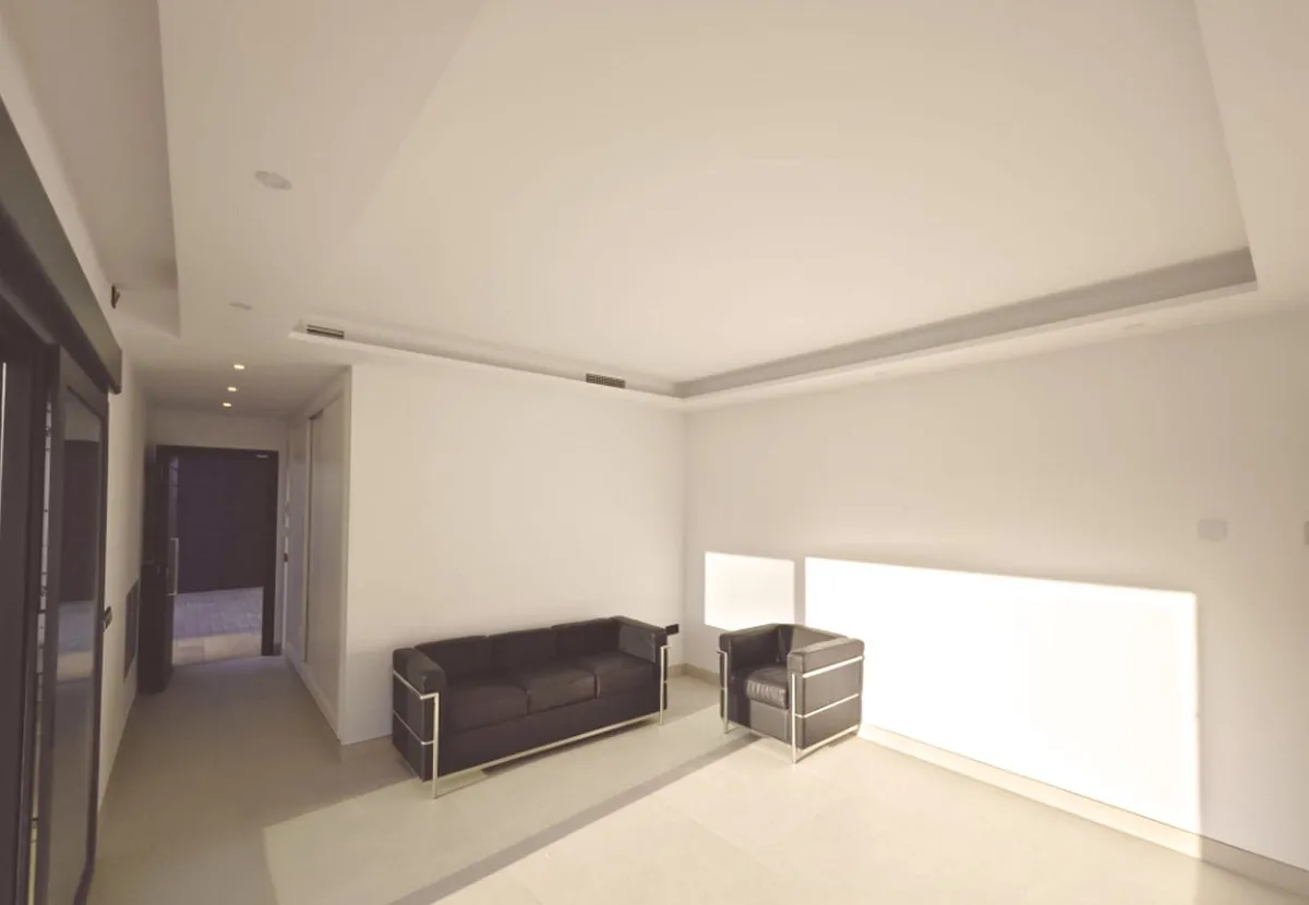 90ef7be8-02c2-4214-81cb-cca1274f9f6d