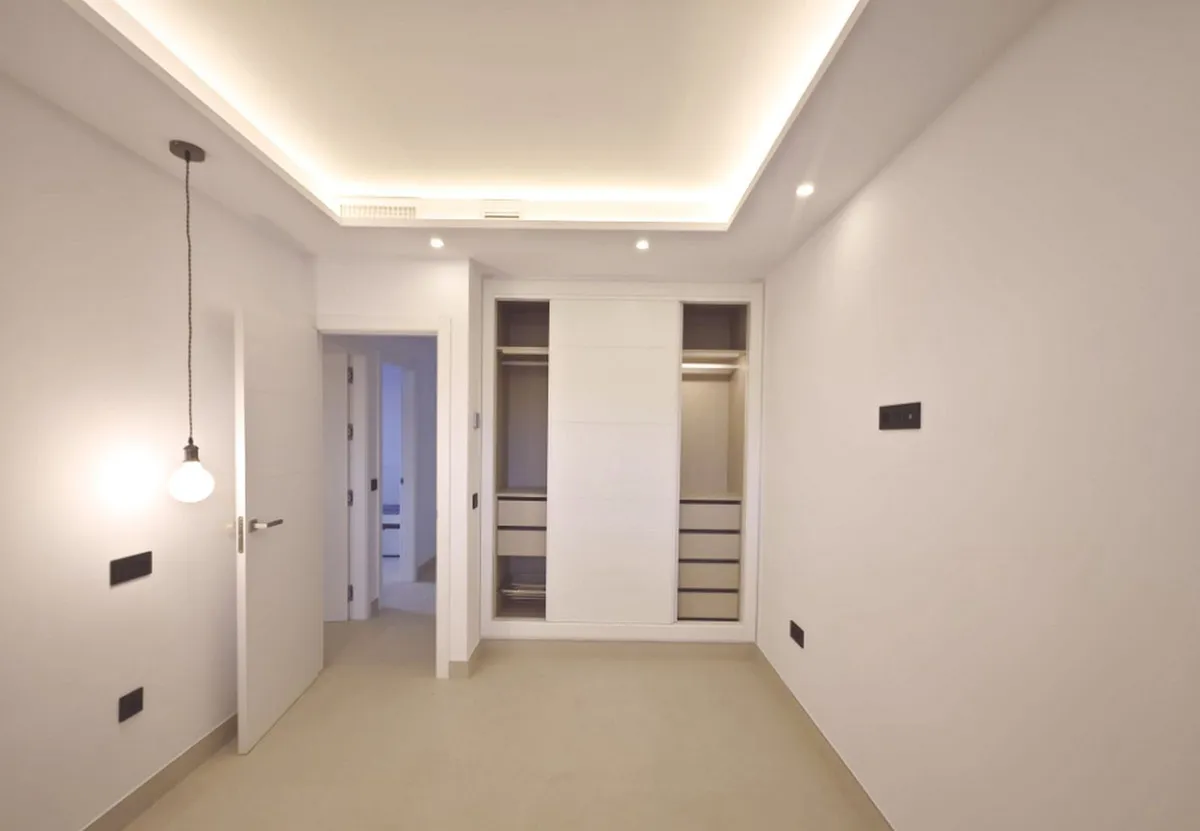 db8b0fb0-9a42-403f-a7ad-ec291282344f