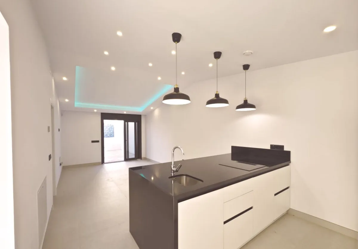 f1d9187e-4b57-406e-91bf-c14186f034a7