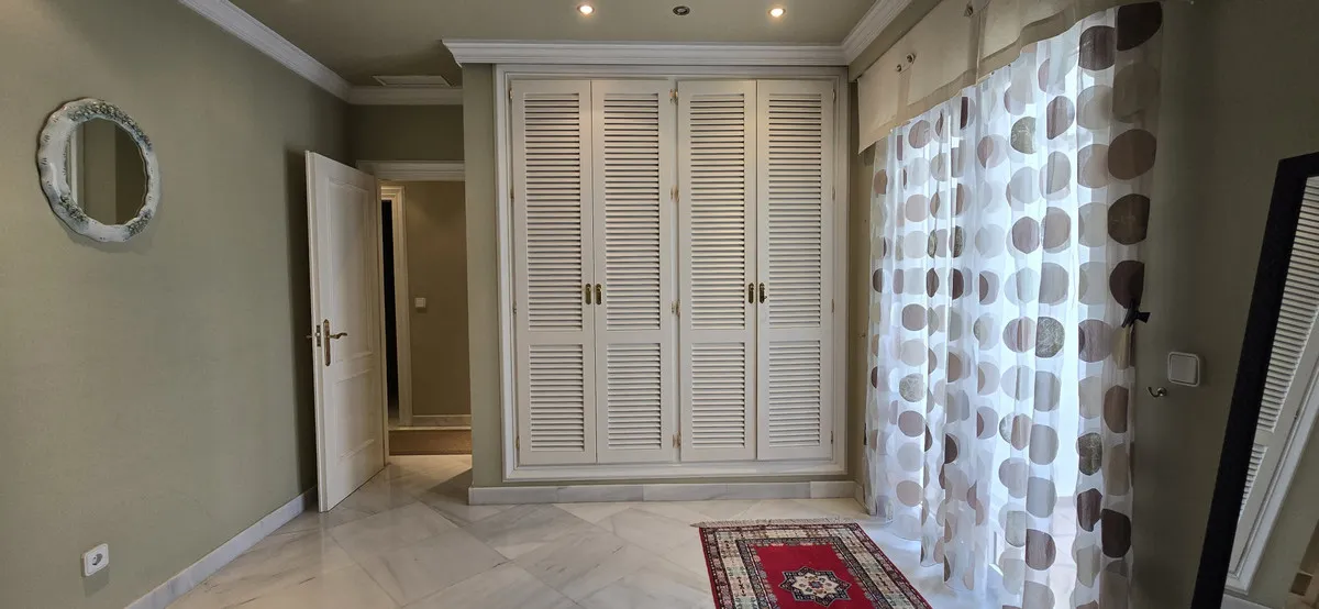 4a780ac6-b67a-4fc1-b810-9a89590f4938