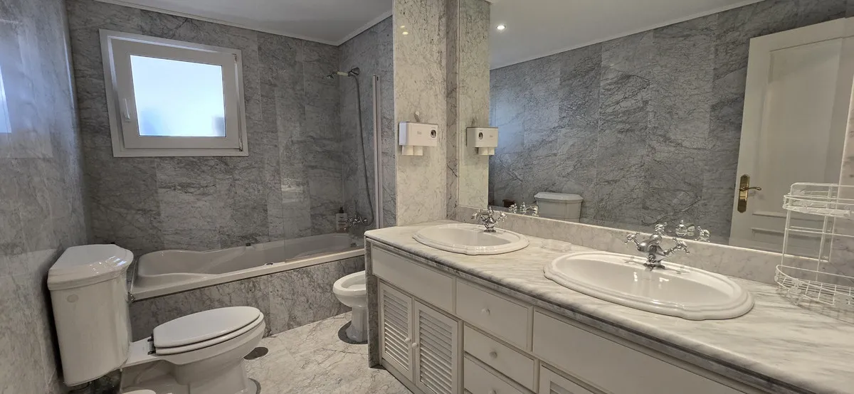 716caf6d-e321-4ded-a3a2-fb61b90f33de