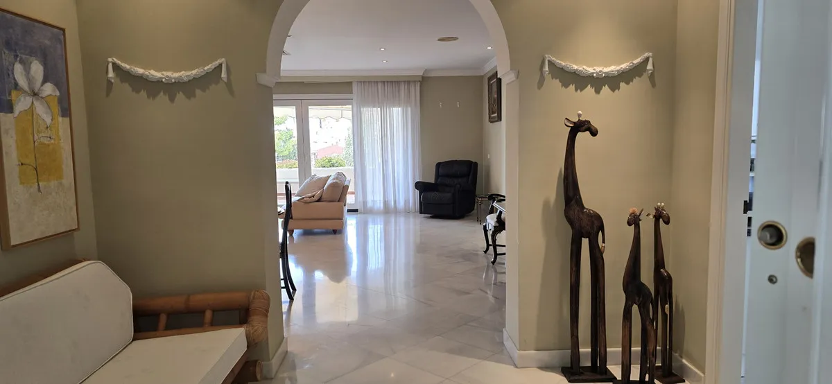 c7f54b5d-cf8c-451e-a017-c6e63296082d