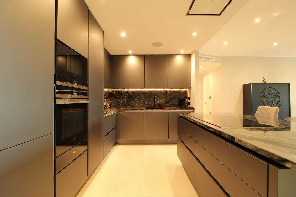 9820aad8-6868-4747-85e0-d5927322b975