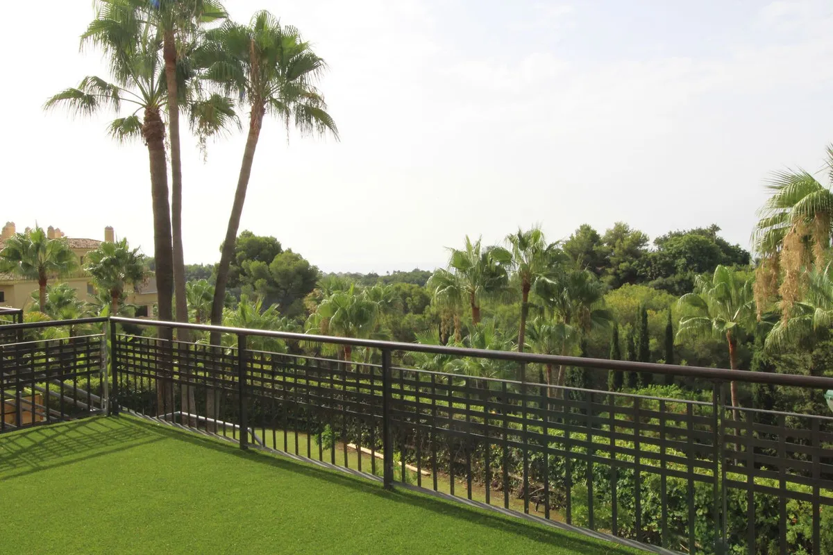 b78d632b-7c2f-431c-8a76-095fb999732c