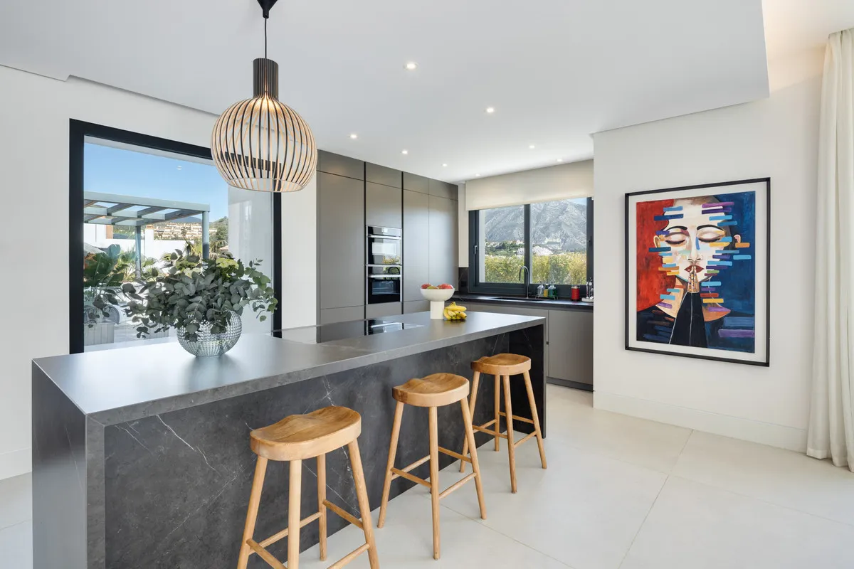 7417e4f6-5fc6-4e71-ba98-e77e39d088d7