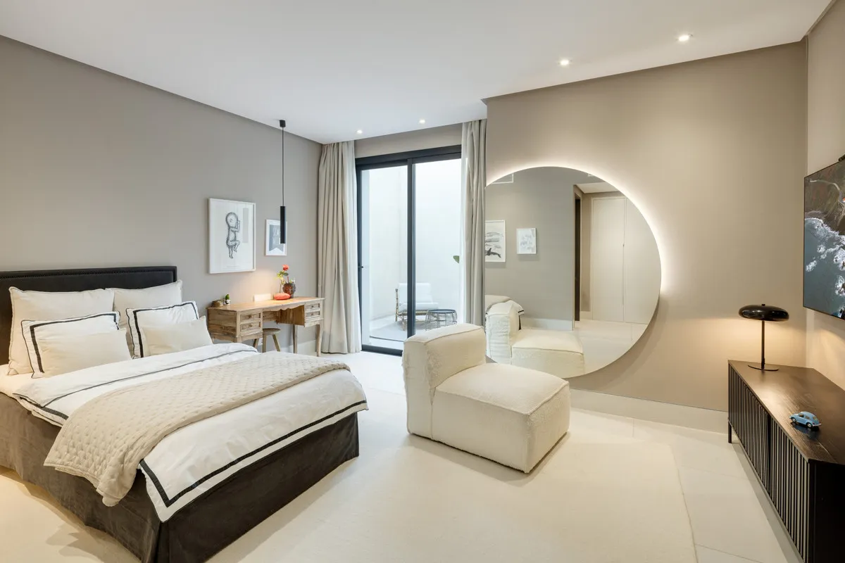 9f88761d-74f2-4760-8afc-1d737b5647c0