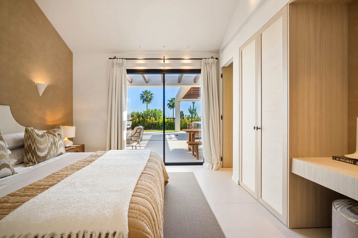 81c0da99-af99-438a-adb1-7cfb8e06681b