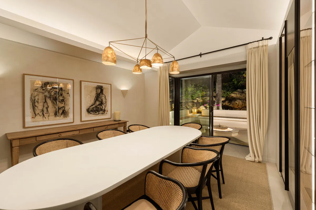 8b02bc5d-bf52-479a-899e-e14ed38c1d1f