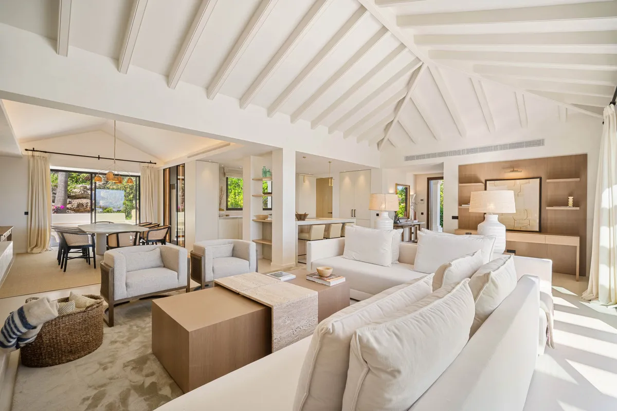 9755393f-e7b7-4548-9594-cfe3fda69dd8