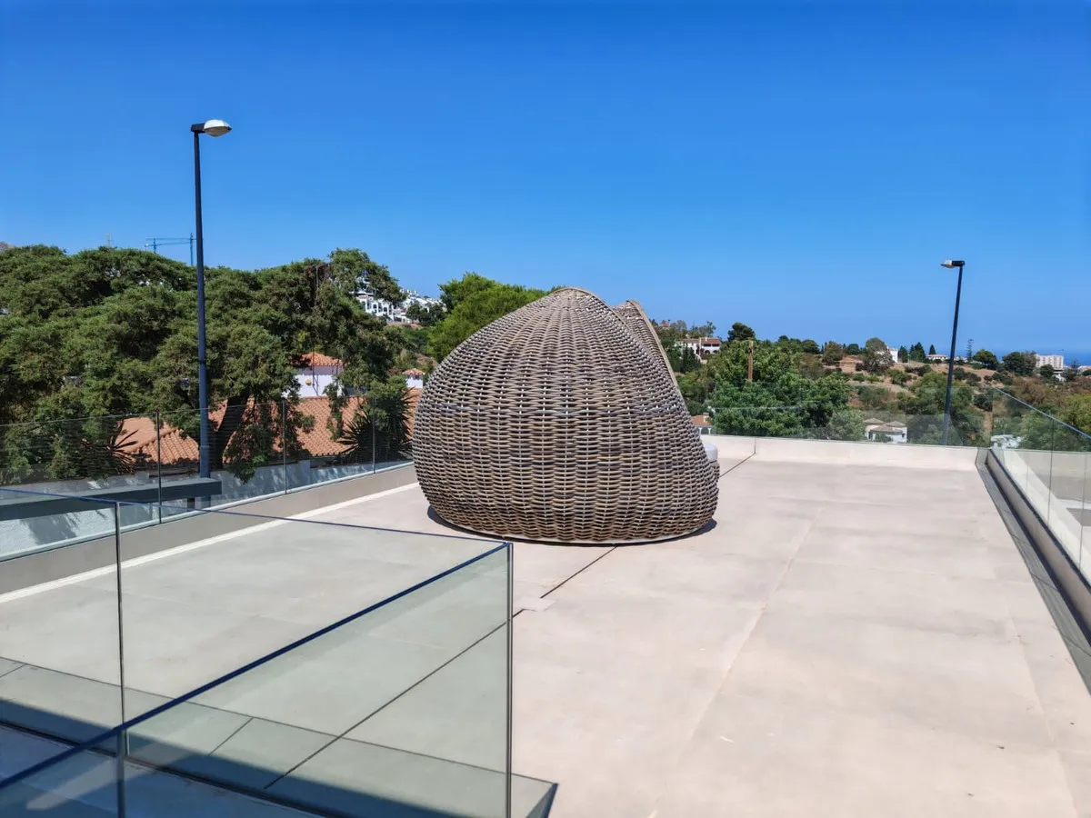 30b2b634-d83e-4ac0-98a6-239b868c4a2a