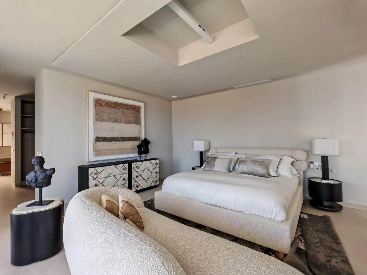 54b07130-a767-4b81-a178-c69563abc4b6