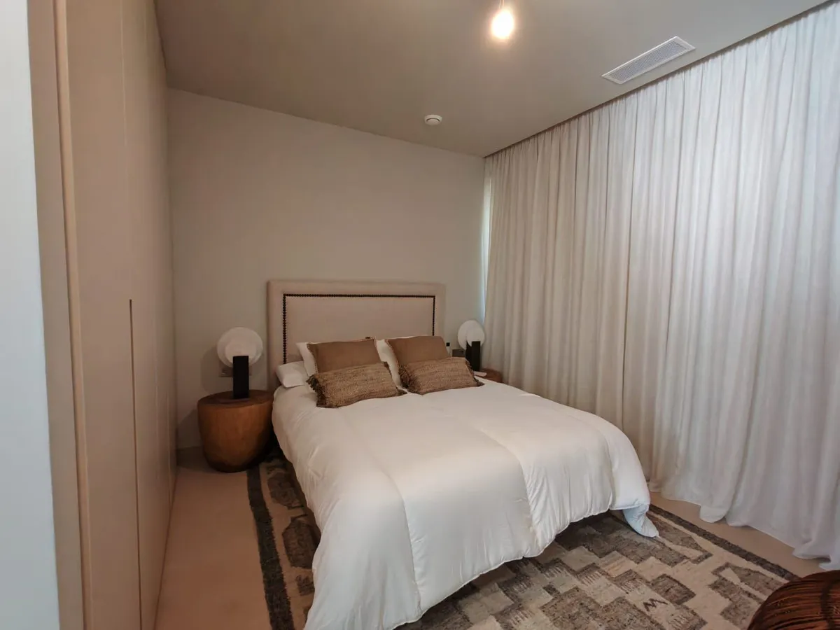 c358eb5d-4c8f-4446-9413-f5d92a0e7617