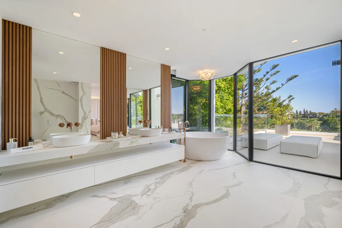 cec5b8d1-fac0-4073-9182-62c4476d3771